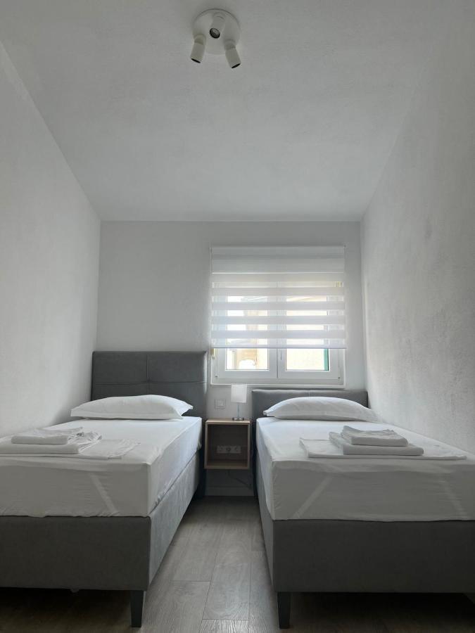 Villa Luxuria Baska Voda Exterior photo